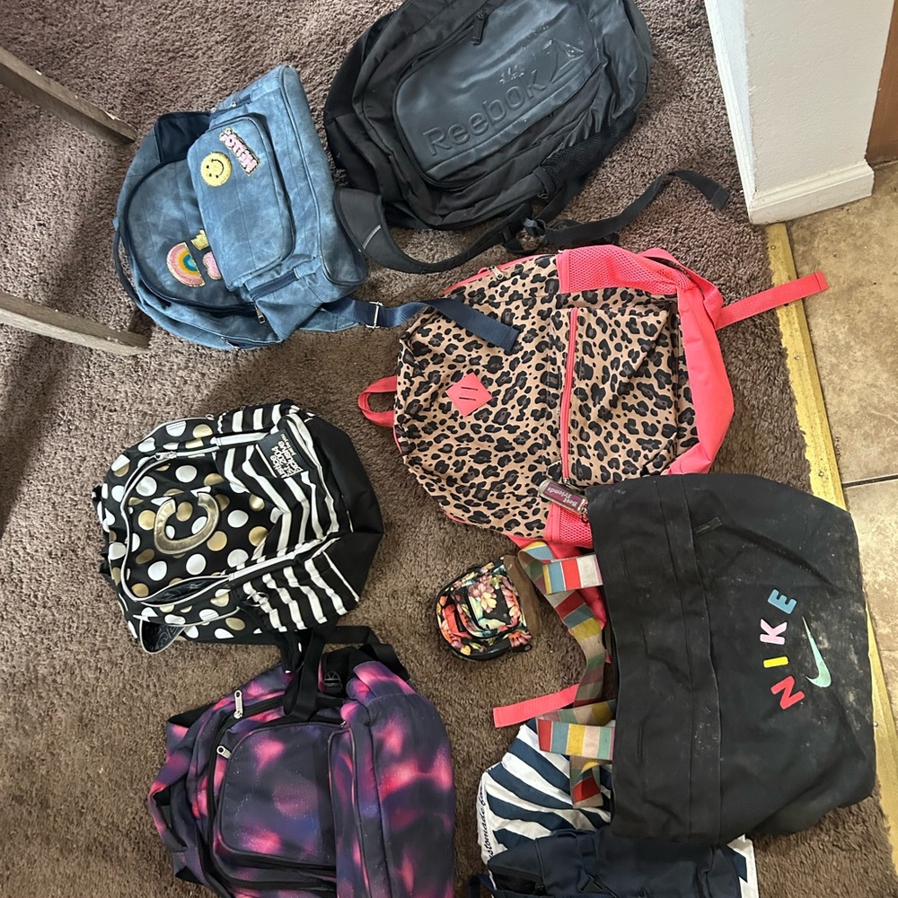 Kids backpack lot